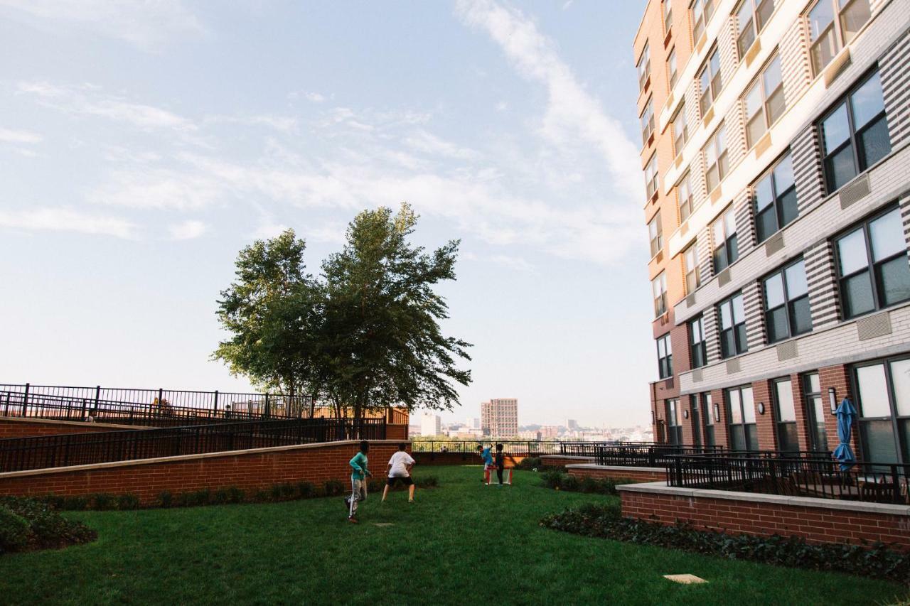 Furnished Quarters At Grove Pointe Apartment Jersey City Bagian luar foto